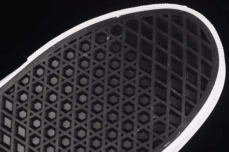All categories Vans Vans series Vans Hi Vans high-top plus velvet Vans Sk8-Hi 2021 new black and gray color matching high-top casual sneakers VN0A3WM3218